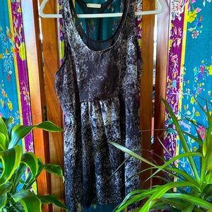Lush marbled pocket dress - size S